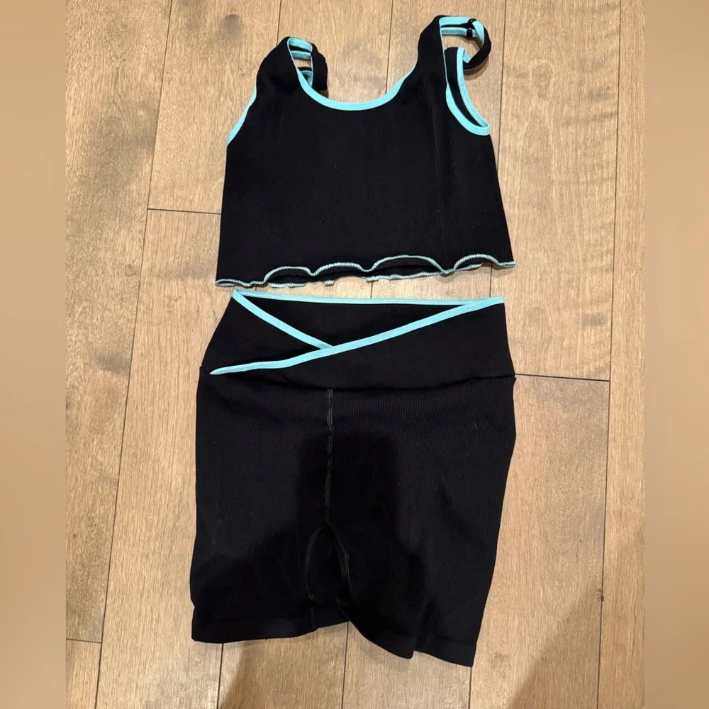 Free people Woman's‎ Shorts FP Movement Free Throw Set M/L